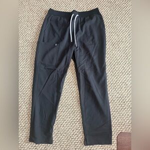 Women’s fabletics black scrub pants
